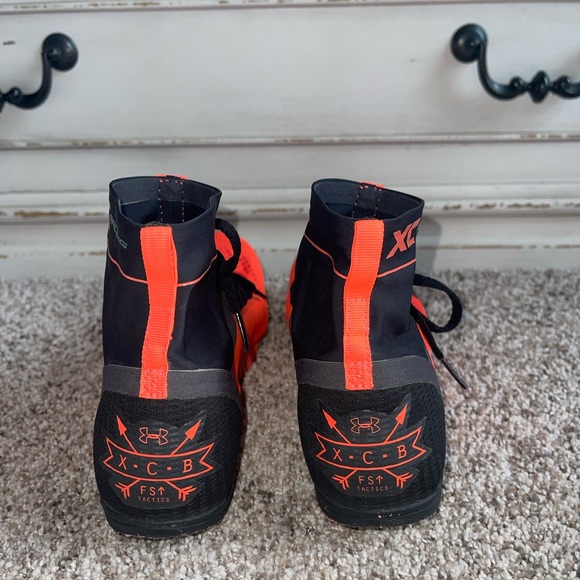 Under Armour Men’s Spiked Track Shoes in size 8 - Picture 3 of 7